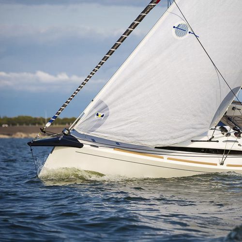日间游览帆船 - S30 Sportyacht - DOMANI YACHTS - 1舱 / 4铺位 / 玻璃纤维